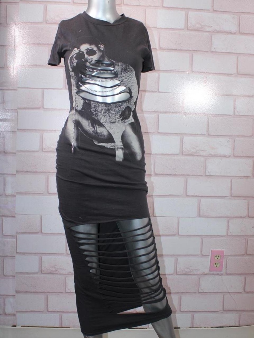 Stylish Gray Cutout Maxi Dress with Graphic Front
